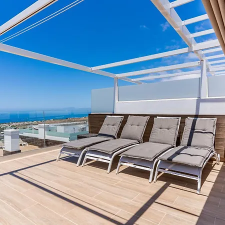 Penthouse With Private Roof Terrace - Tesoro Del Galeón *